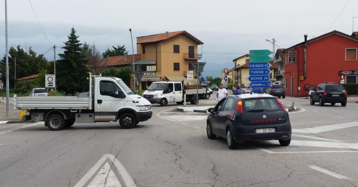 Scontro tra mezzi ennesimo incidente al Botteghino - Il Giornale di Vicenza