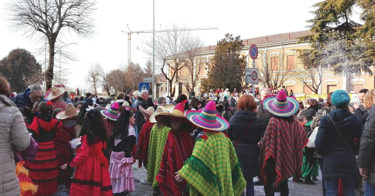 Le maschere in sfilata al Carnevale solidale - Il Giornale di Vicenza