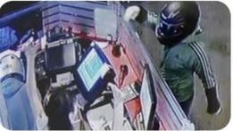 Un rapinatore entrato in azione in un Compro oro e poi arrestato grazie al filmato (foto ARCHIVIO)