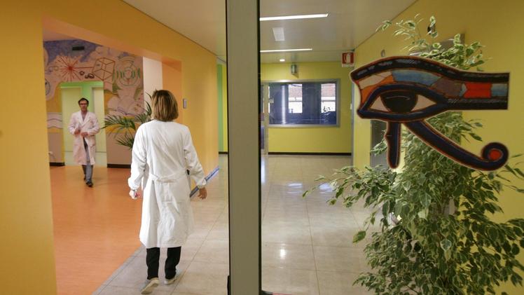 L’ingresso dell’Unità operativa complessa di oculistica dell’ospedale San Bortolo. ARCHIVIO