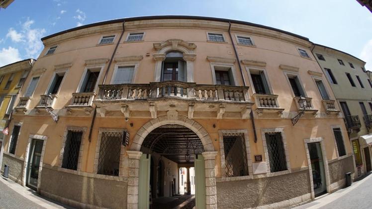 Palazzo Festari. ZILLIKEN