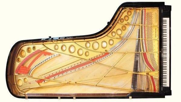 Il pianoforte Grand Prix 333 prodotto nel laboratorio di Luigi Borgato è il più lungo al mondo