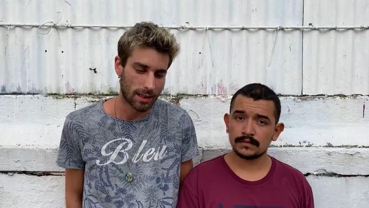 I due giovani aggrediti hanno pubblicato un video di denuncia sulla loro pagina Facebook
