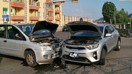 Le due auto coinvolte nell'incidente a Chiampo (Foto PIEROPAN)