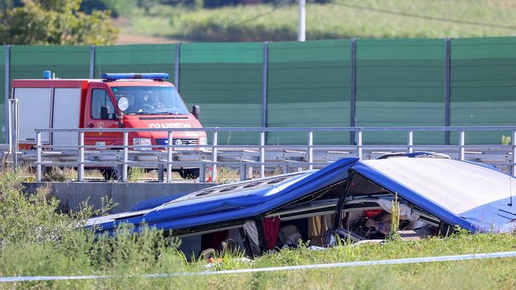 La tragedia della strada avvenuta su un'autostrada a nord di Zagabria, in Croazia