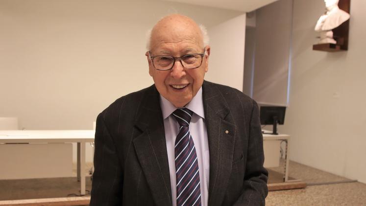 Una recente foto dell'ex senatore Pietro Fabris morto all'età di 87 anni (Foto Ceccon)