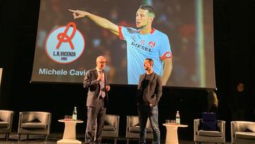 Michele Cavion premiato come miglior giocatore del Vicenza al Galà del Calcio Triveneto