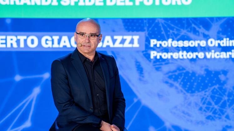 l professor Roberto Giacobazzi docente di Informatica e prorettore dell’Università di Verona