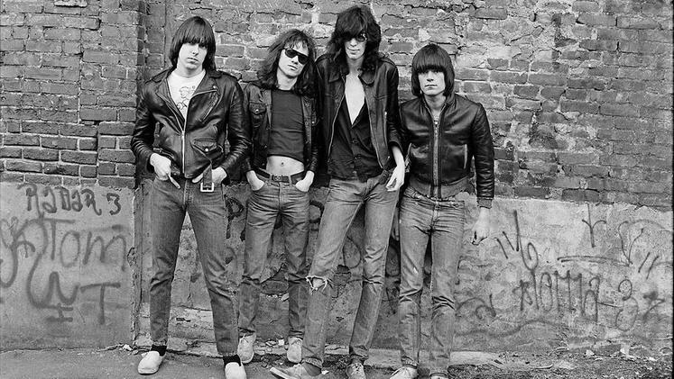Ramones: New York, 1976 (Foto di Roberta Bayley)